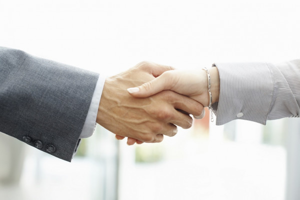 Hand_shake1.jpg