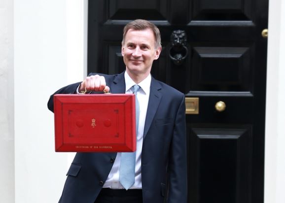 Jeremy_Hunt_-_smaller1.JPG